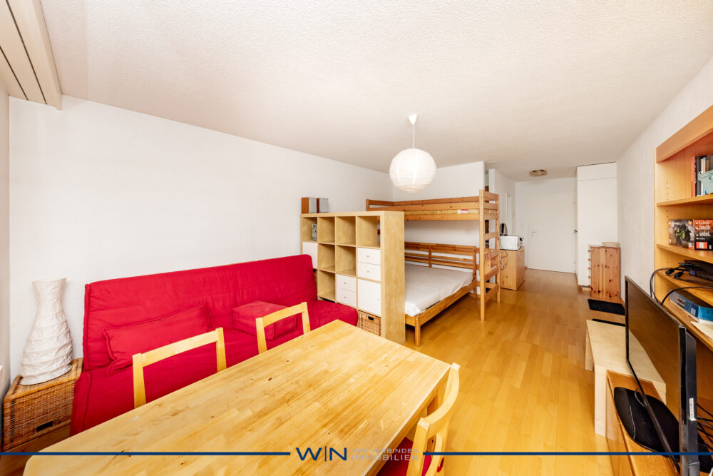 Уютная еда и сон